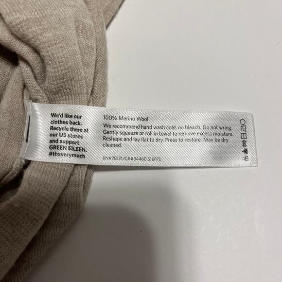 Eileen Fisher Long Sleeve Sweater Beige Size Medium 100% Merino Wool Lightweight - Picture 4 of 6